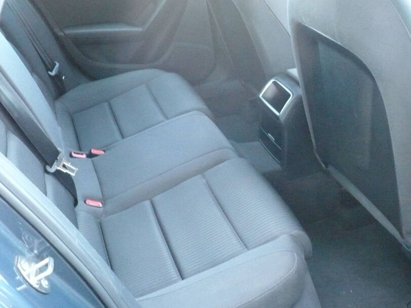أودي إيه ٤ الجيل الثالث Interior 