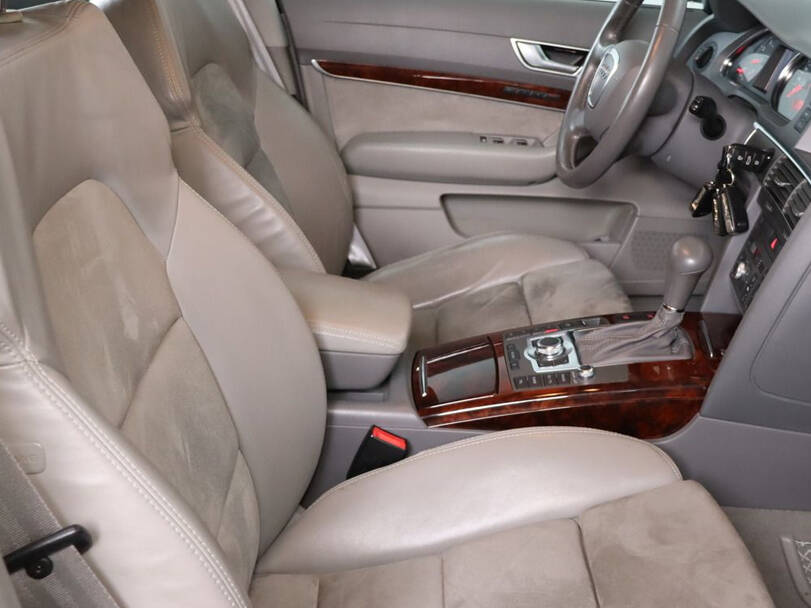 أودي A6 الجيل الثالث Interior 