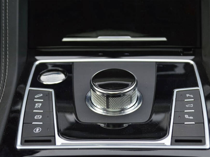 Dorcen Domy X7 Interior 