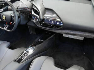 فيراري SF90 سترادالي الداخلية 