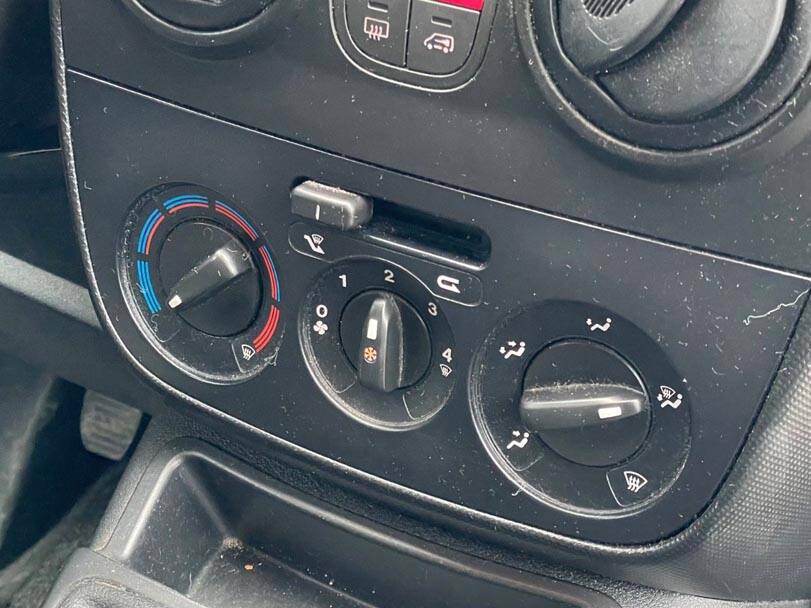 فيات فيورينو Interior 