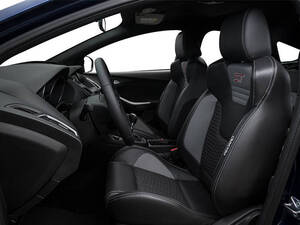 فورد فوكس الداخلية 