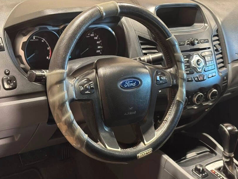 فورد رينجر الجيل الأول (P375) Interior 