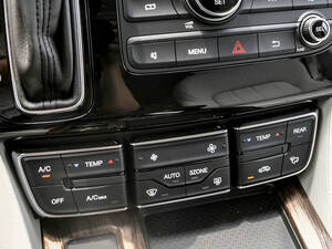 جي إيه سي M8 الداخلية 