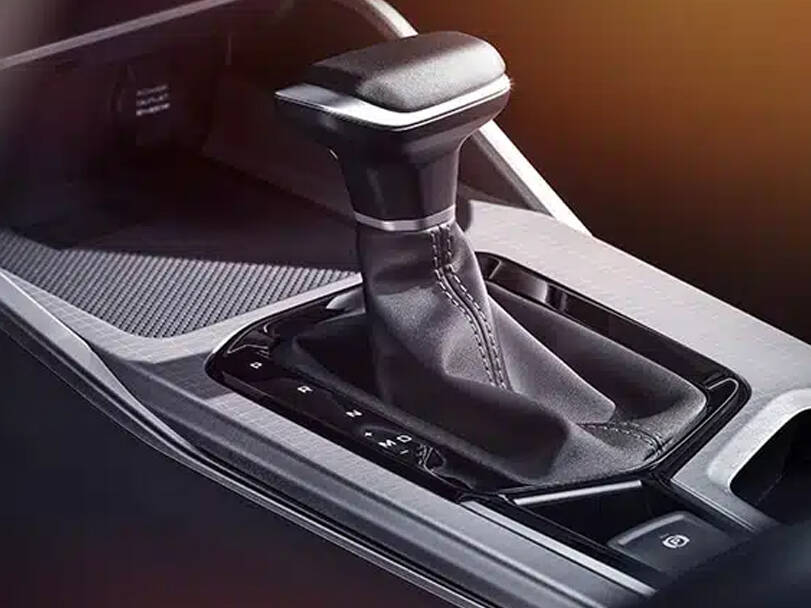 جيلي إي سي ٧ 2025 Interior 