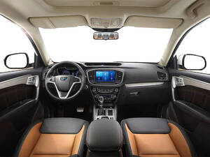 جيلي إمجراند إكس ٧ الداخلية 