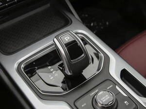 Geely Okavango Interior 