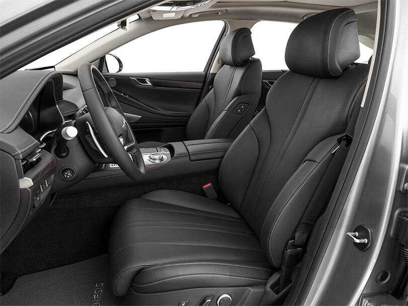 جينيسيس جي ٨٠ Interior 