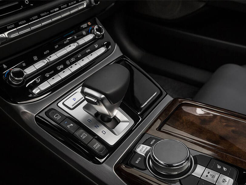 جينيسيس جي ٩٠ الجيل الأول (HI) Interior 