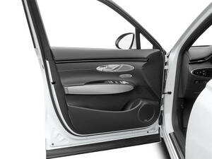 جينيسيس GV70 الداخلية 