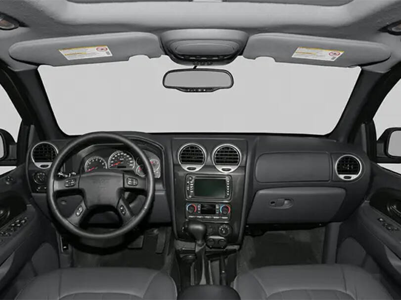 GMC Envoy 1st Generation Interior 