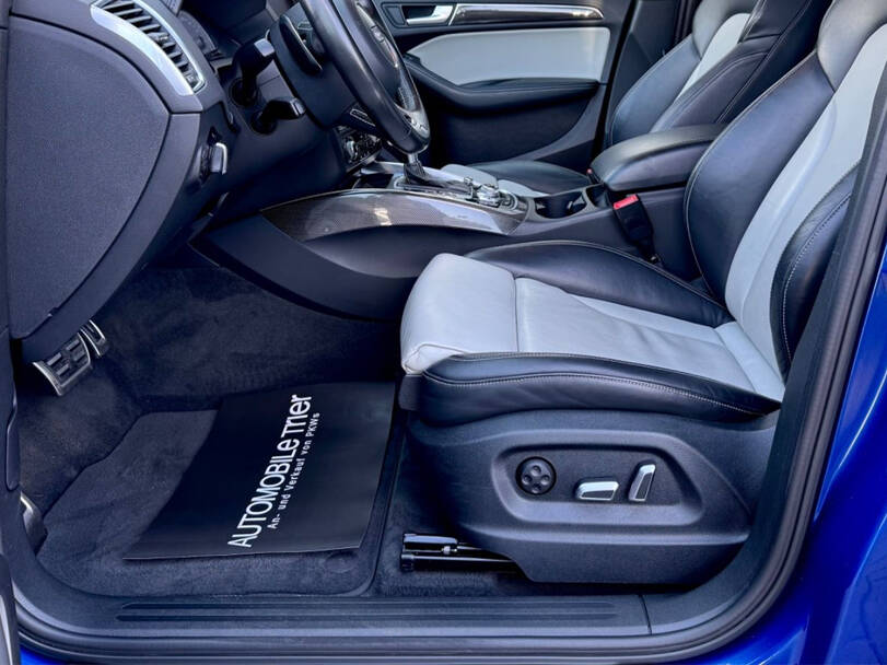 Audi SQ5 1st (Typ 8R) Generation Interior 