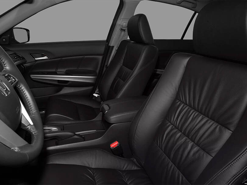هوندا أكورد الجيل الثامن Interior 