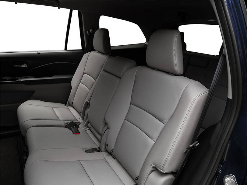 هوندا بايلوت Interior 