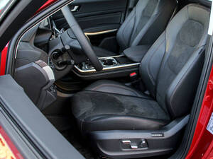 Hongqi E HS3 Interior 