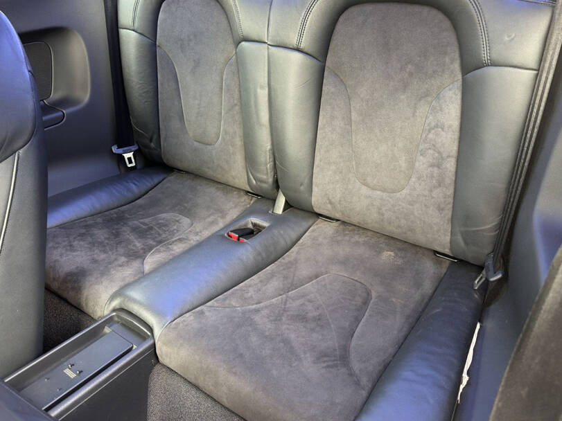Audi TT 2nd (Typ 8J) Generation Interior 