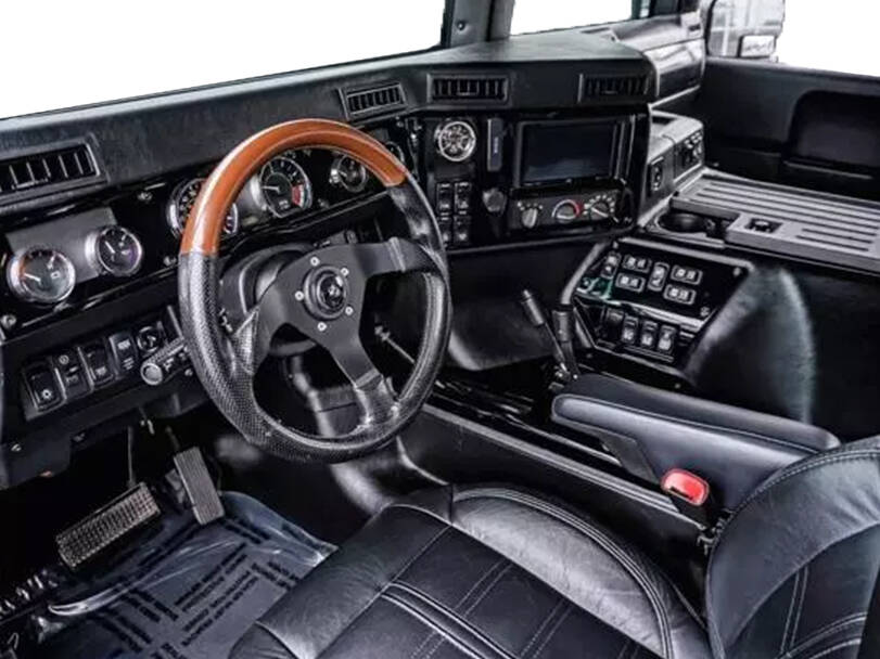 Hummer H1 Interior 