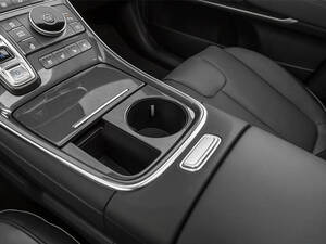 Hyundai Grand Santa Fe Interior 