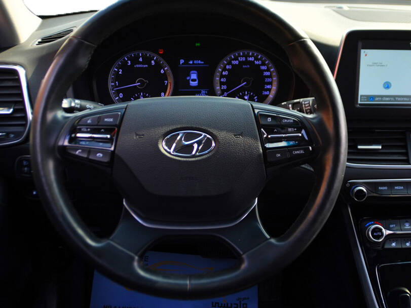 هيونداي جراندور الجيل السادس Interior 