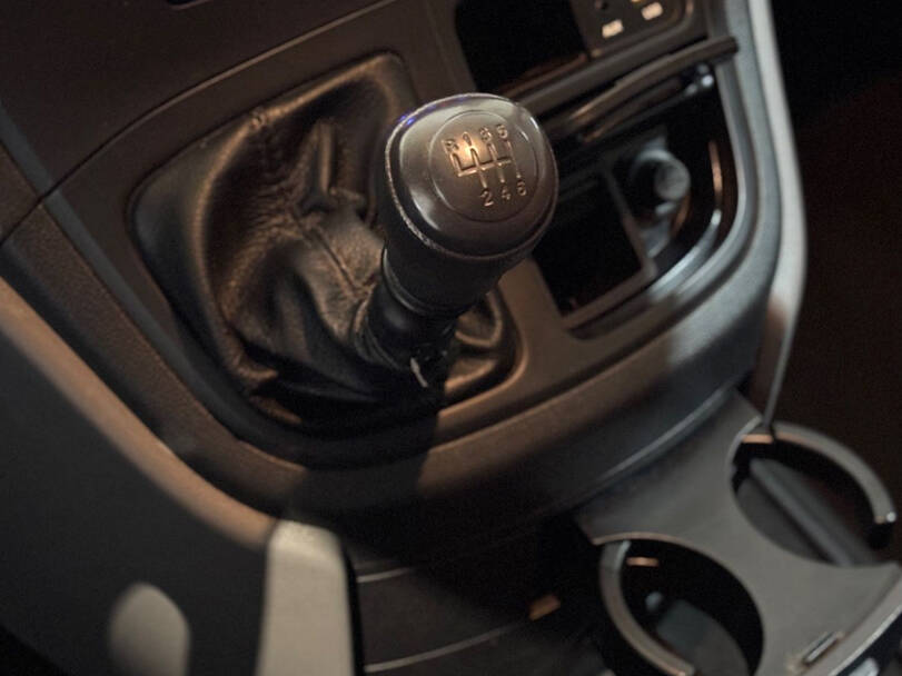 هيونداي إتش ١ Interior 