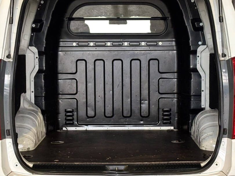 هيونداي إتش ١ Exterior 