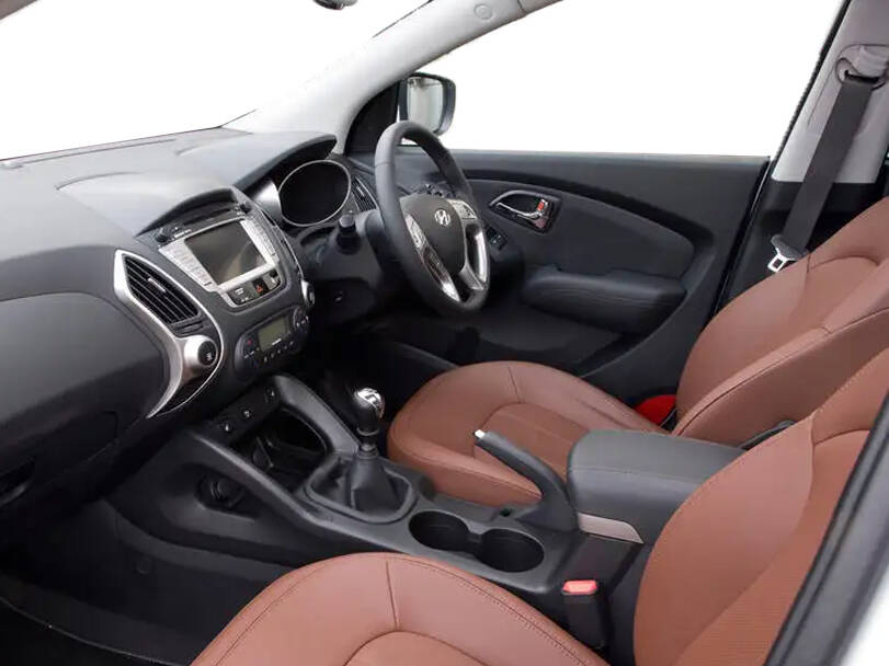 Hyundai ix35 1st Generation Interior 