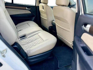 إيسوزو MU-X الداخلية 