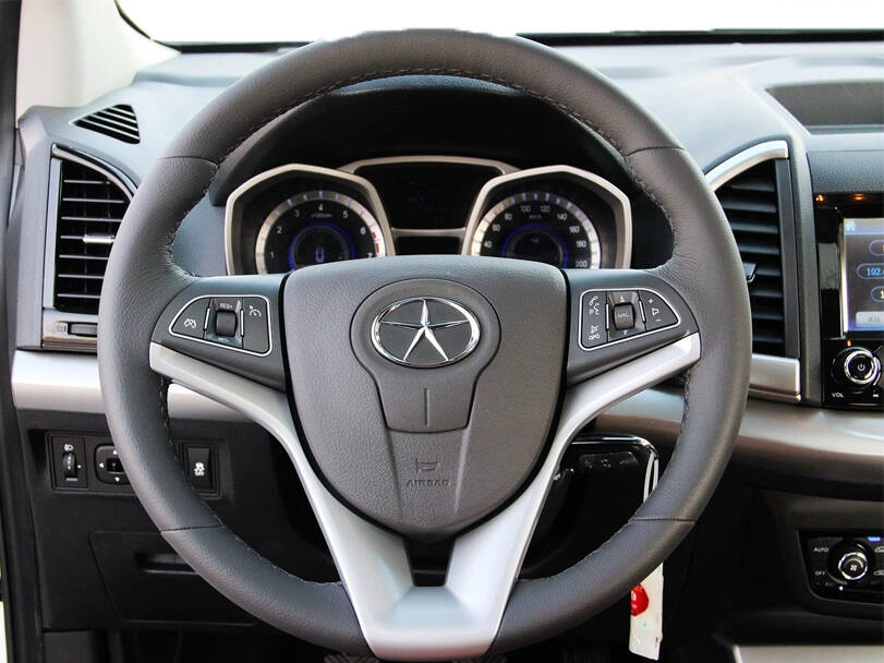 جاك جي إس ٣ 2025 Interior 