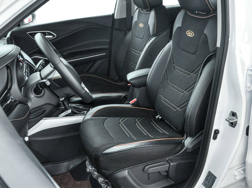JAC S4 Interior 