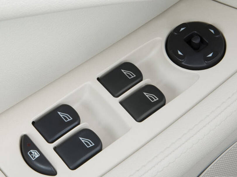 Jaguar X Type Interior 