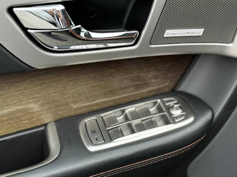  جاكوار XF الجيل الأول (X250) Interior 